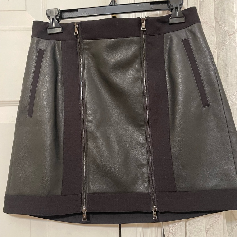 BCBG Maxazria Roxy Skirt